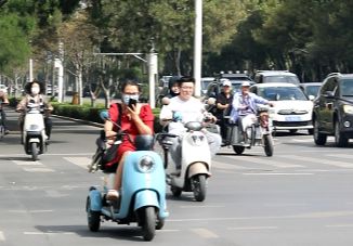 騎電動車上路“5禁”新規(guī)違者罰款20-200元！(圖5)